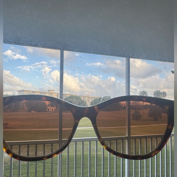 Burberry Sunglasses B4199 - Picture 11 of 12